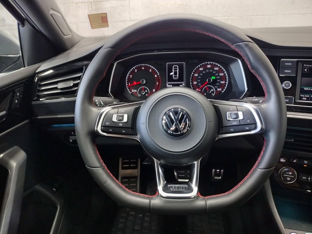 Used 2020 Volkswagen Jetta GLI image 33