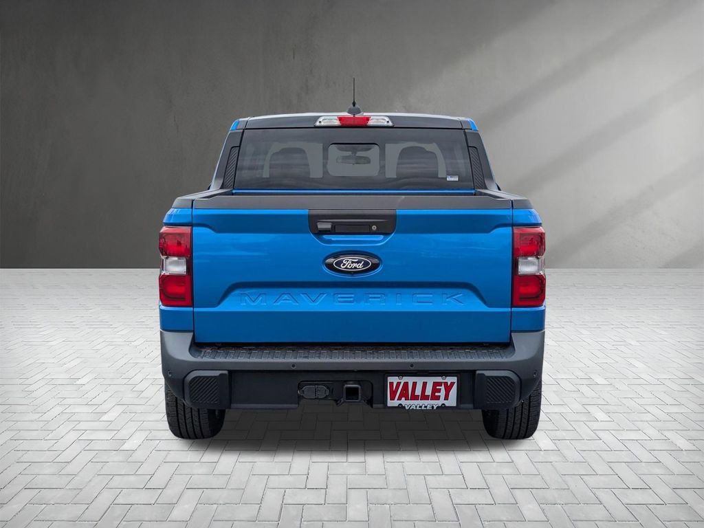 New 2026 Ford Maverick Lariat w/ Black Appearance Package image 8