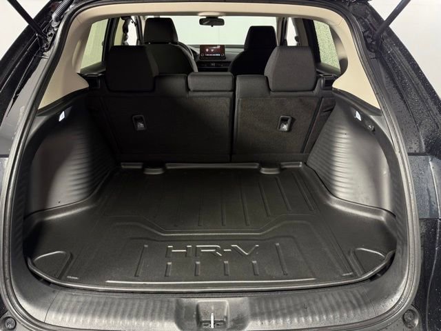 Used 2025 Honda HR-V LX image 25