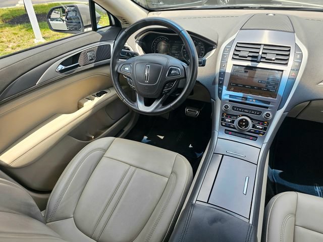 Used 2018 Lincoln MKZ Premiere w/ Magnetic Appearance Package AWD/4WD image 29