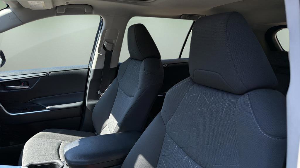 Used 2023 Toyota RAV4 XLE image 10