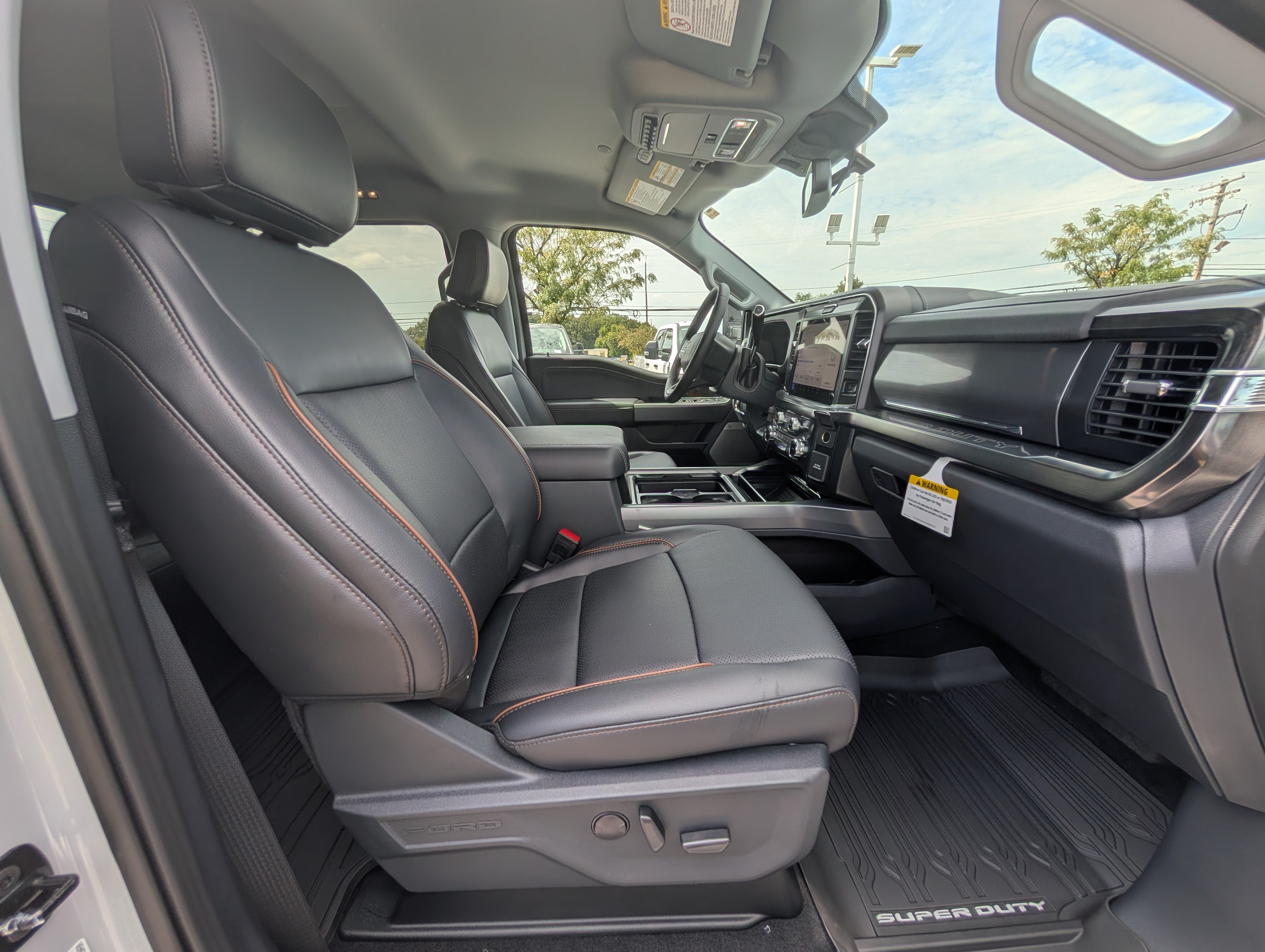 New 2026 Ford F250 Lariat w/ Black Appearance Package AWD/4WD image 6