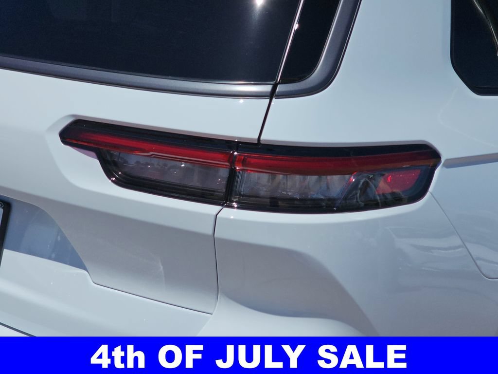 New 2026 Jeep Grand Cherokee L Limited w/ Limited Altitude Package AWD/4WD image 42