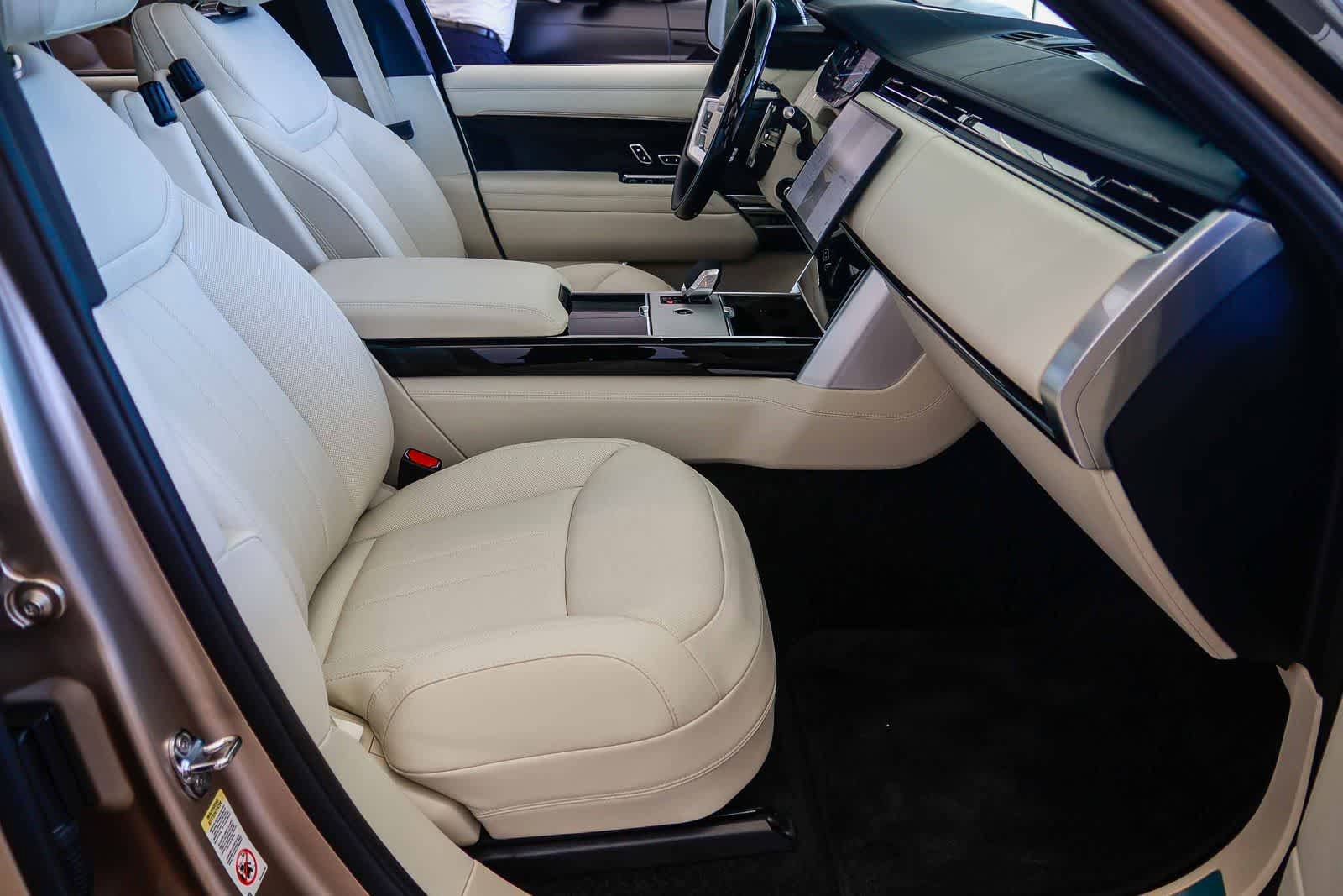 New 2026 Land Rover Range Rover Autobiography image 17