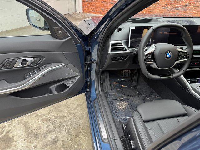 Used 2026 BMW 330i xDrive Sedan w/ Premium Package AWD/4WD image 9