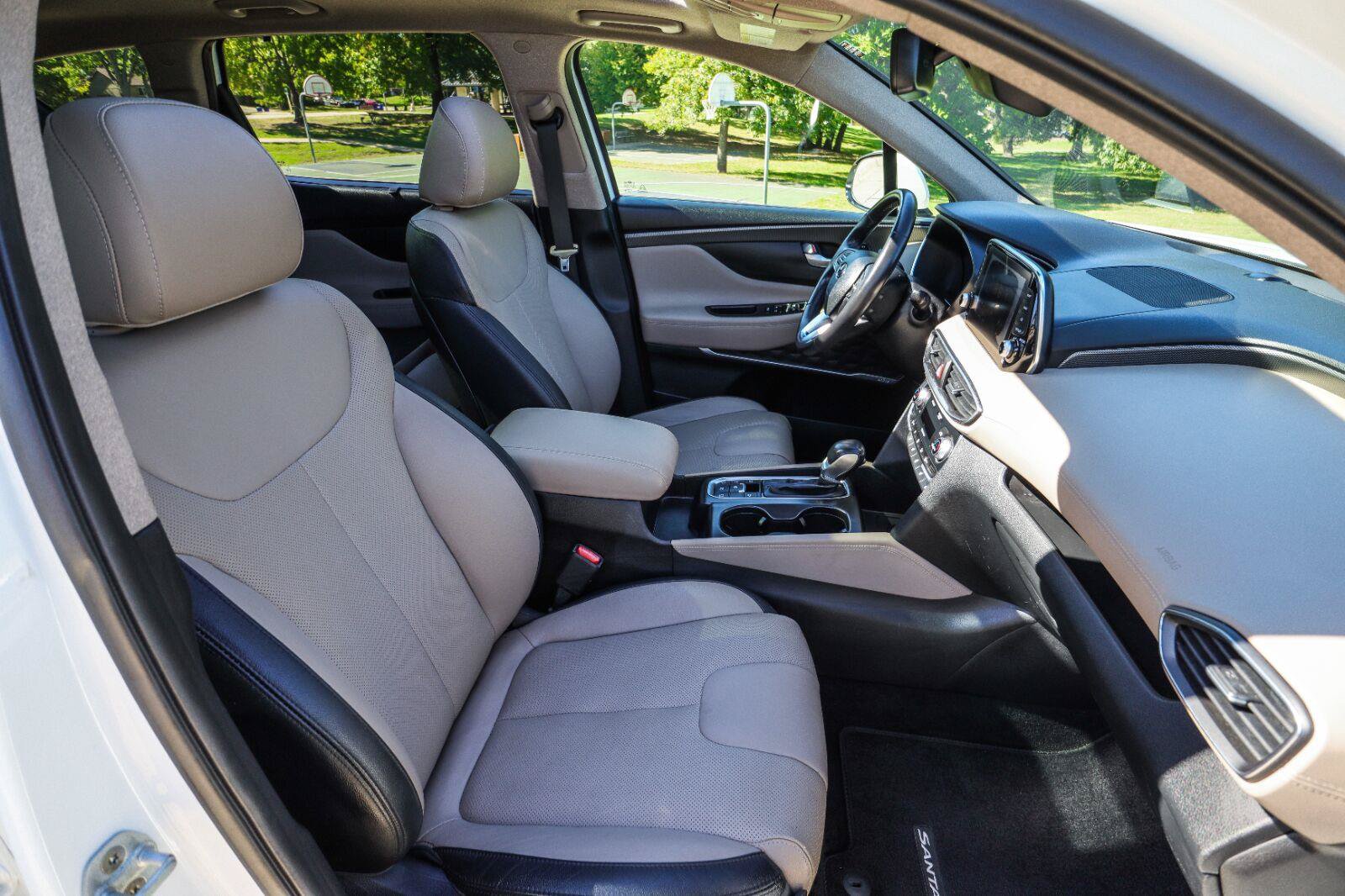 Used 2019 Hyundai Santa Fe AWD image 40