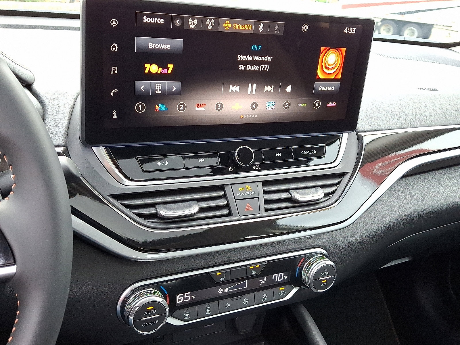 Certified 2025 Nissan Altima 2.5 SR w/ SR Premium Package image 18