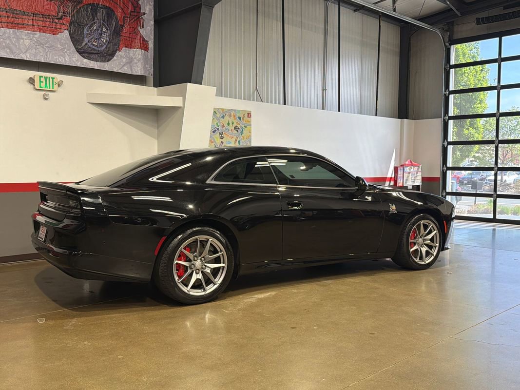 Used 2025 Dodge Charger Daytona Scat Pack AWD/4WD image 33