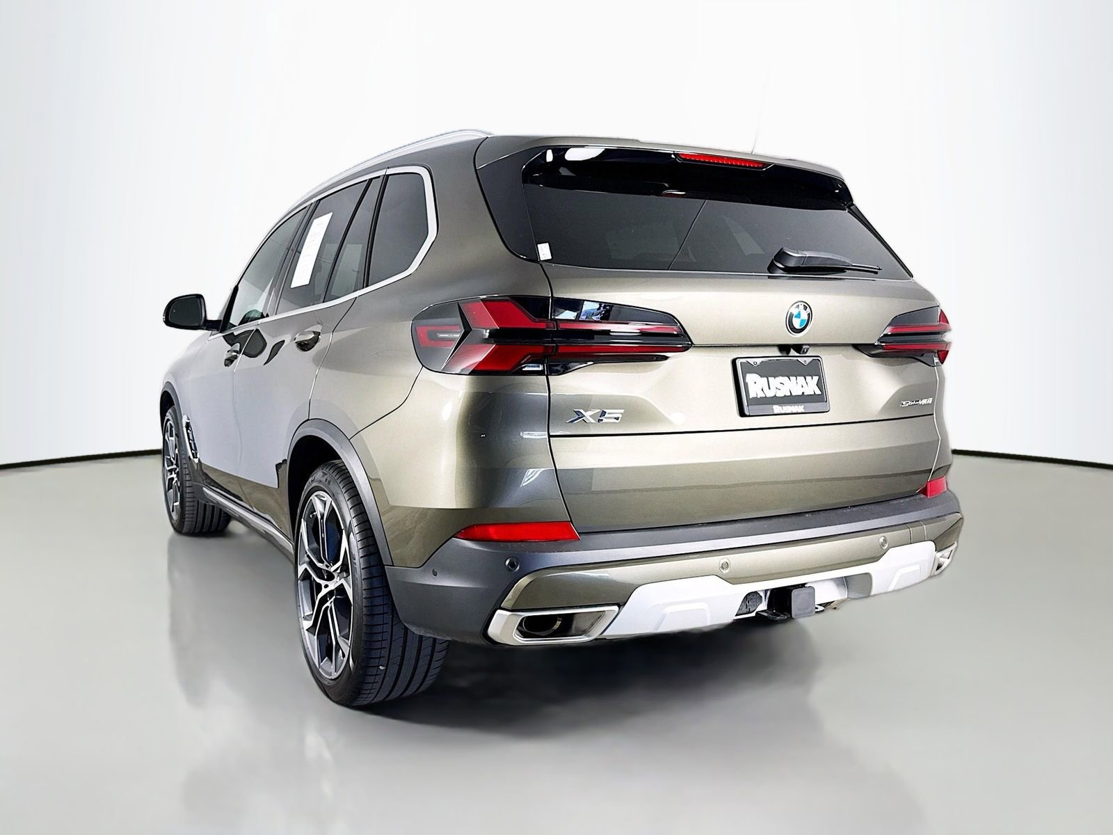 Used 2026 BMW X5 sDrive40i image 5