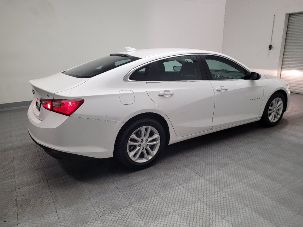 Used 2018 Chevrolet Malibu LT FWD image 10