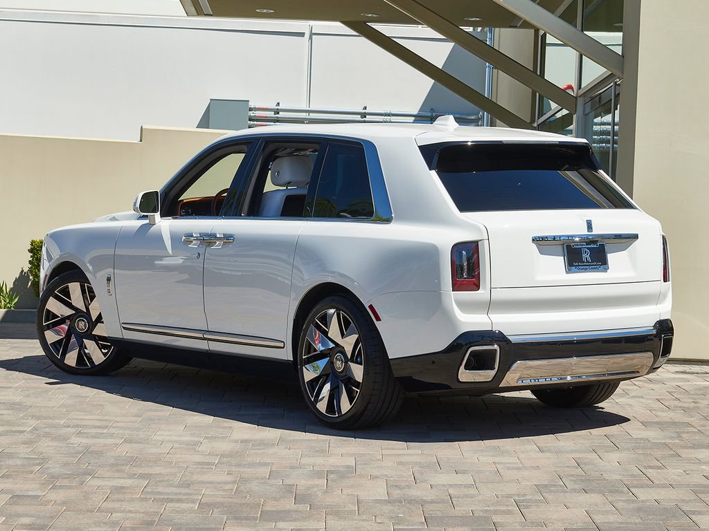 Certified 2025 Rolls-Royce Cullinan image 7