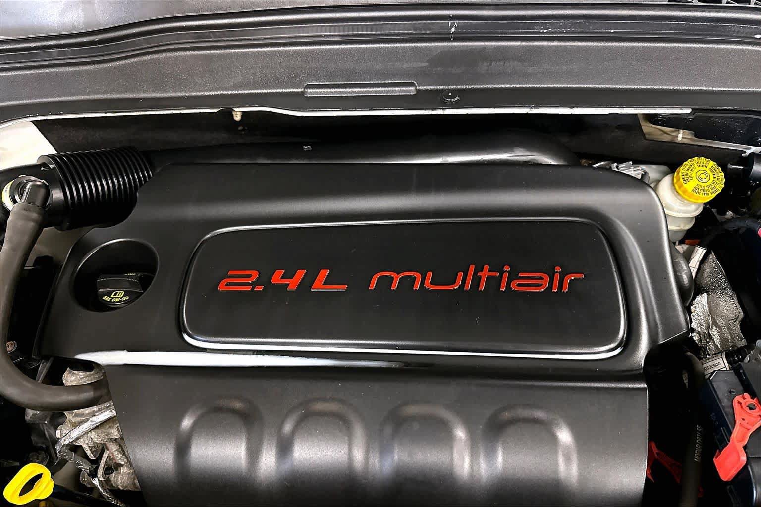 Used 2015 Jeep Renegade Latitude w/ Cold Weather Group II AWD/4WD image 32