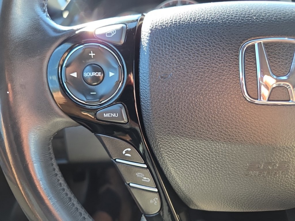 Certified 2017 Honda Accord EX-L image 25