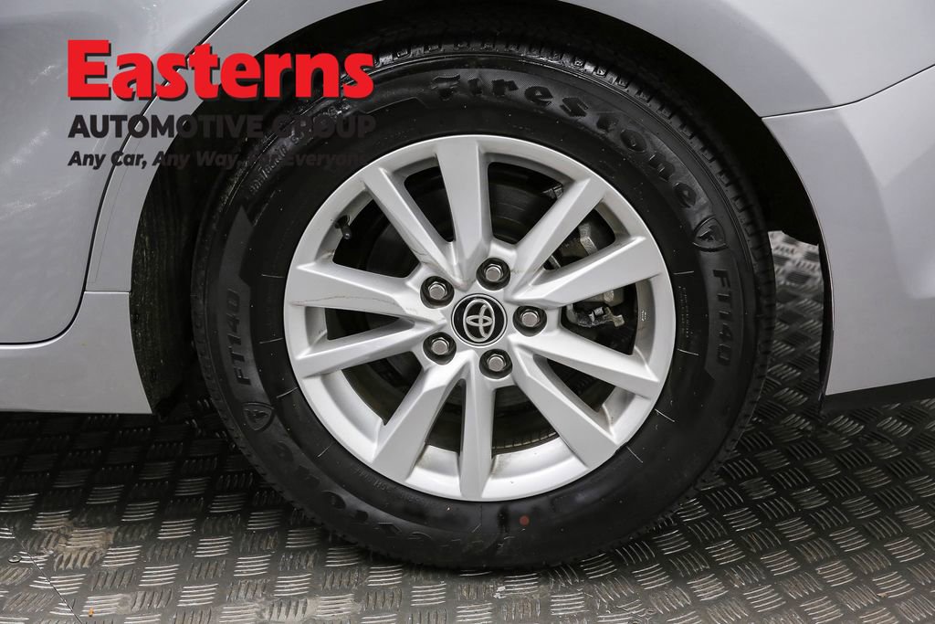 Used 2025 Toyota Camry LE FWD image 33