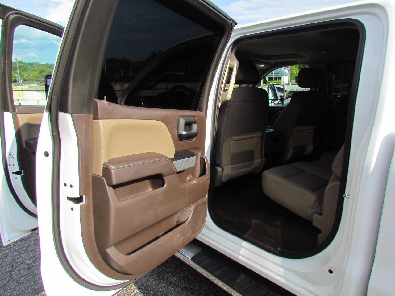 Used 2016 Chevrolet Silverado 2500 LTZ w/ Duramax Plus Package image 11