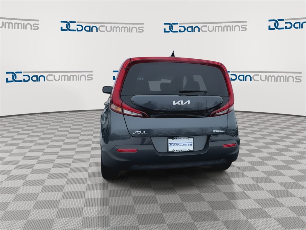 Used 2022 Kia Soul S image 7