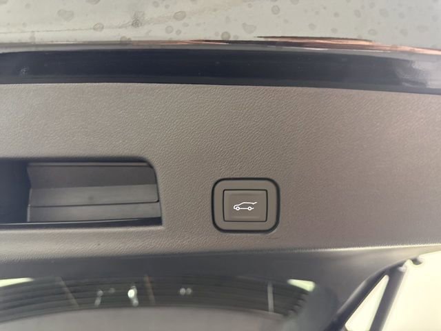 New 2026 Chevrolet Traverse High Country AWD/4WD image 15