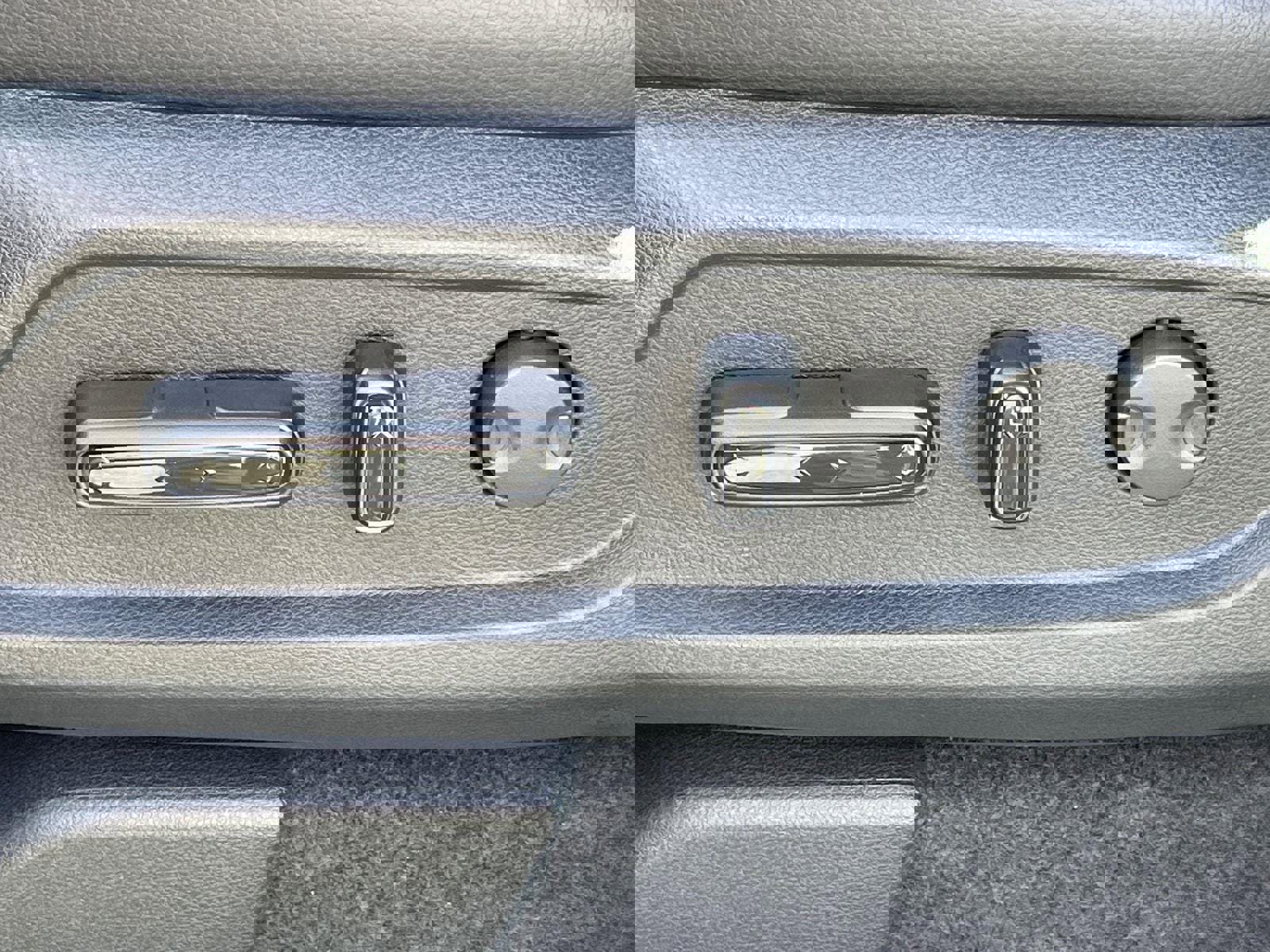 New 2025 Honda Pilot EX-L image 12