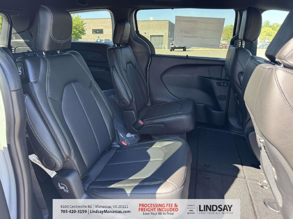 New 2027 Chrysler Pacifica LX FWD image 13