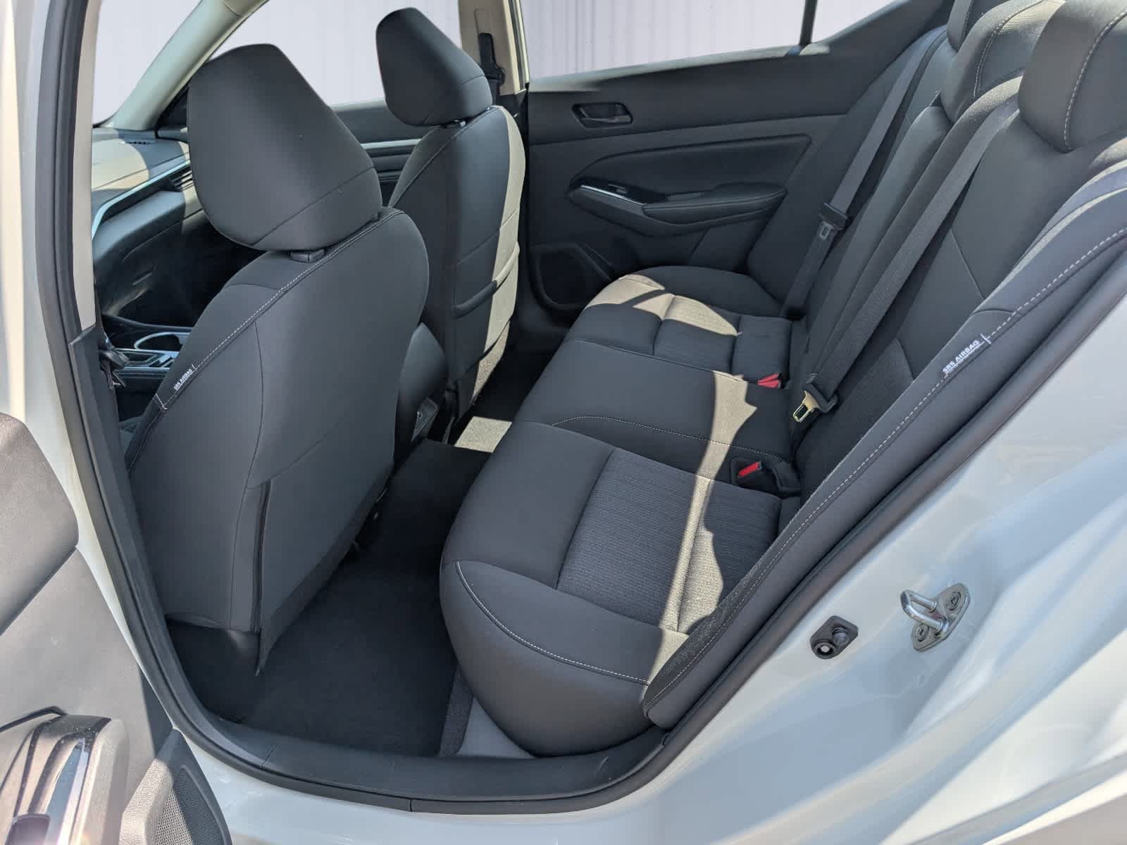Used 2023 Nissan Altima 2.5 SV w/ SV Premium Package FWD image 13
