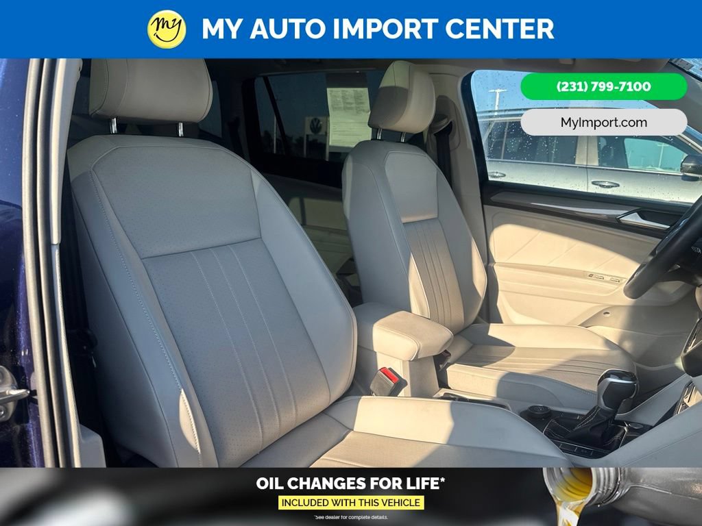 Used 2024 Volkswagen Tiguan SE w/ Panoramic Sunroof Package AWD/4WD image 23