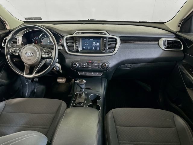 Used 2017 Kia Sorento LX w/ LX V6 Convenience Package image 13