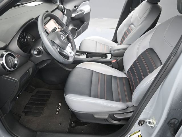 Used 2023 Nissan Kicks SR w/ SR Premium Package image 11