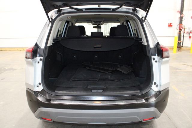 Used 2022 Nissan Rogue SV FWD image 13