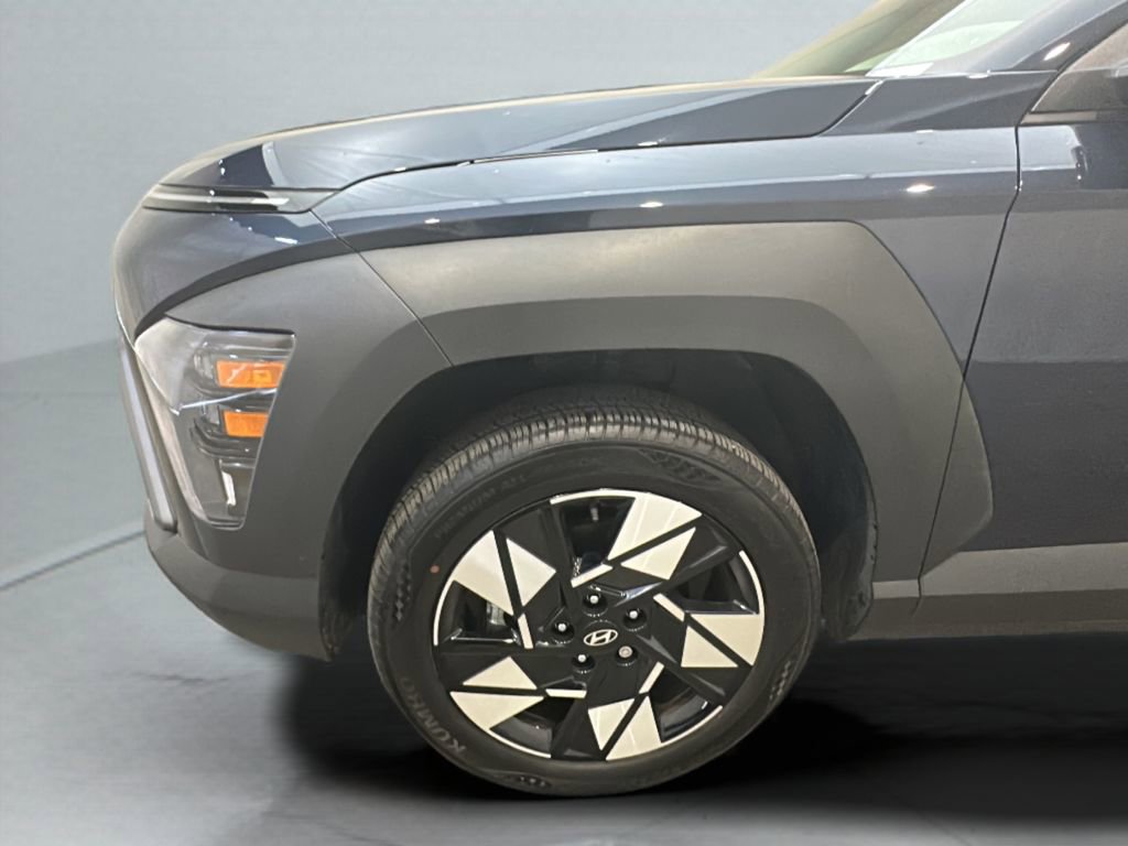 Certified 2025 Hyundai Kona SEL image 3