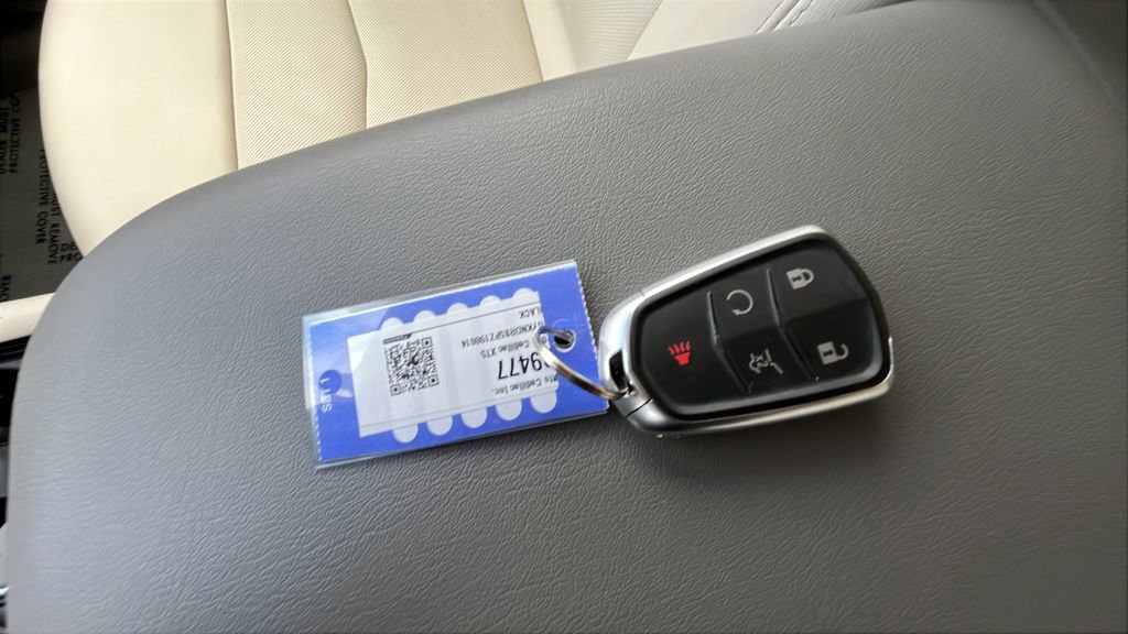 Used 2023 Cadillac XT5 Premium Luxury w/ LPO, Floor Liner Package image 23