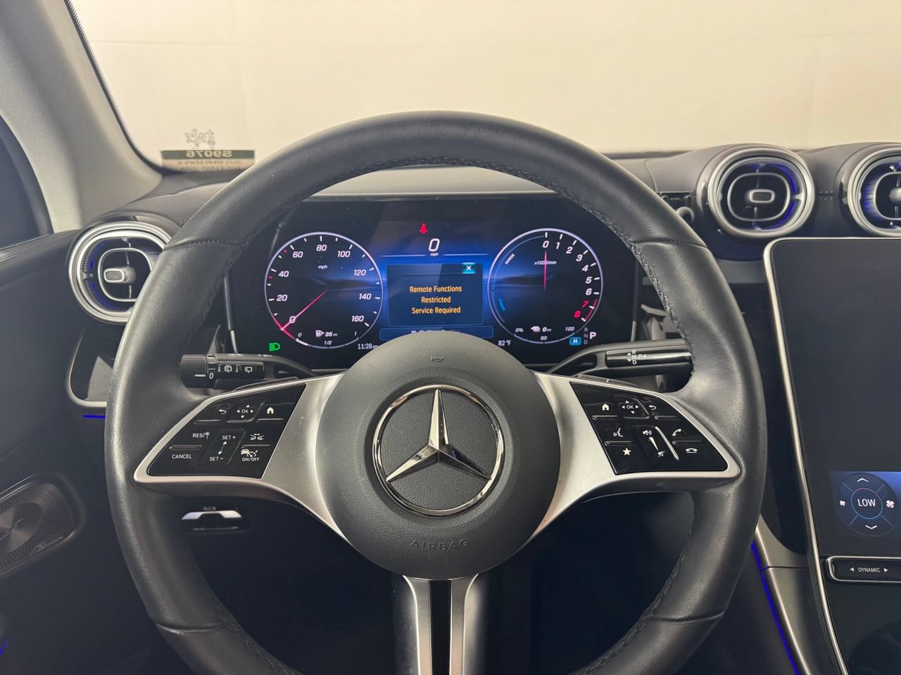 Used 2025 Mercedes-Benz GLC 350e 4MATIC image 12