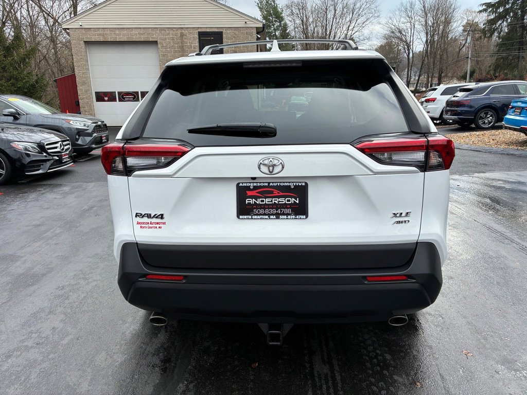 Used 2023 Toyota RAV4 XLE image 8