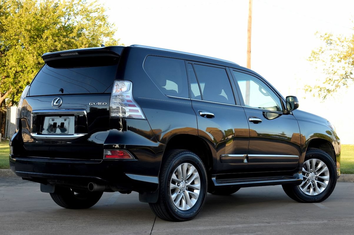 Used 2014 Lexus GX 460 w/ Premium Package AWD/4WD image 3