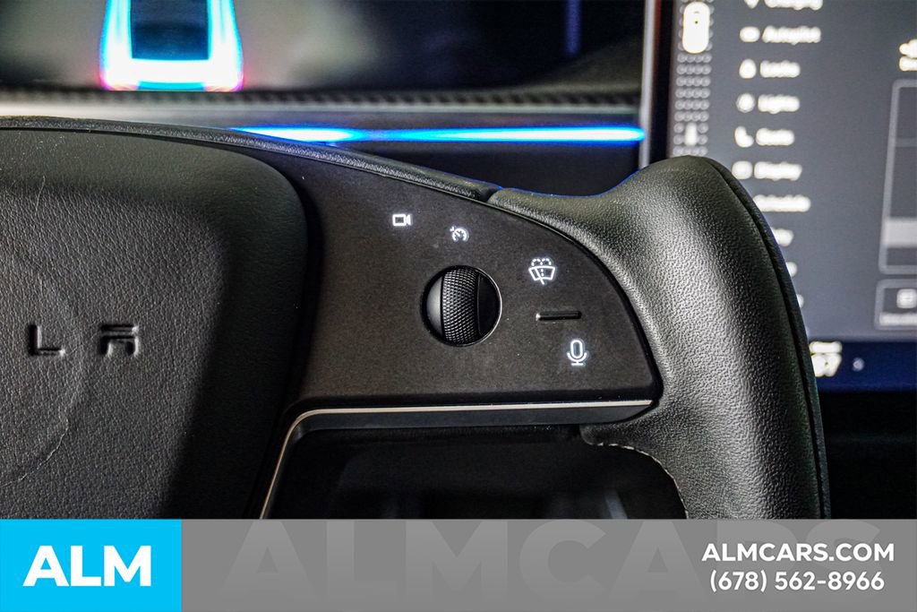 Used 2022 Tesla Model X Plaid image 25