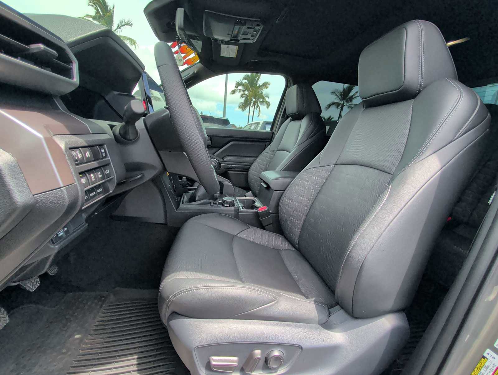 Used 2024 Toyota Tacoma TRD Off-Road AWD/4WD image 13