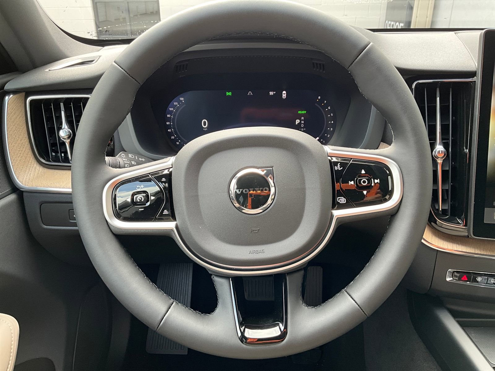New 2026 Volvo XC60 T8 Plus w/ Climate Package AWD/4WD image 15