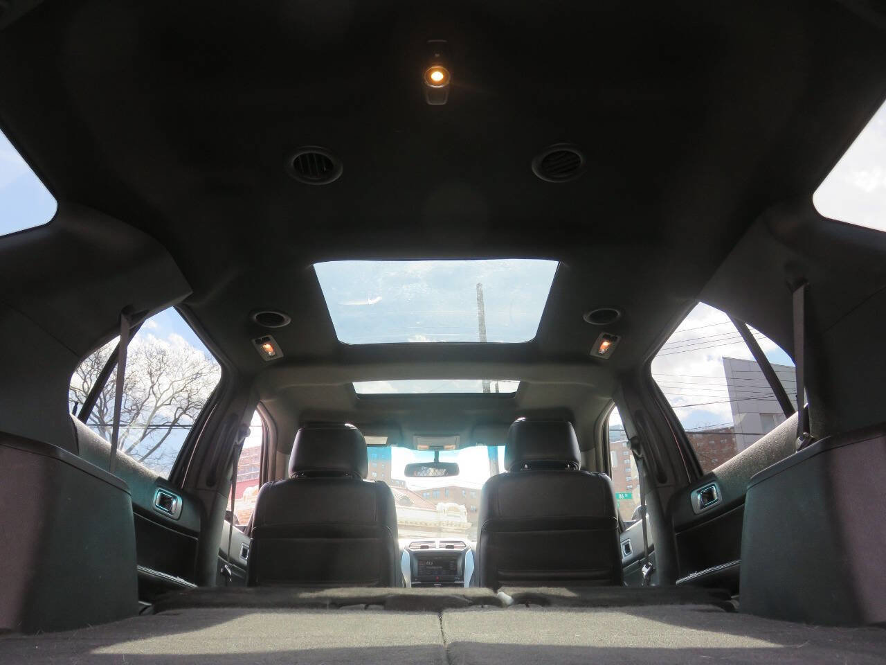 Used 2015 Ford Explorer Sport image 30