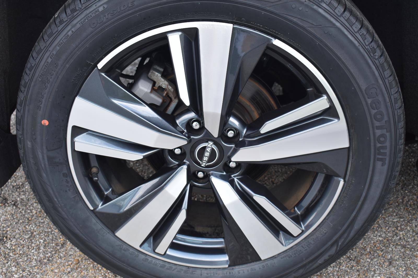 Used 2023 Nissan Rogue Platinum w/ Platinum Premium Package AWD/4WD image 13