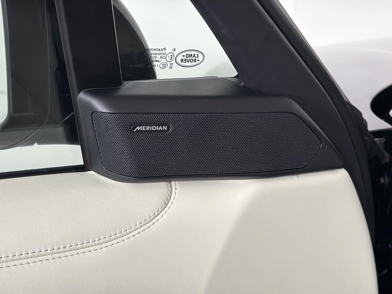 New 2026 Land Rover Range Rover SE image 22