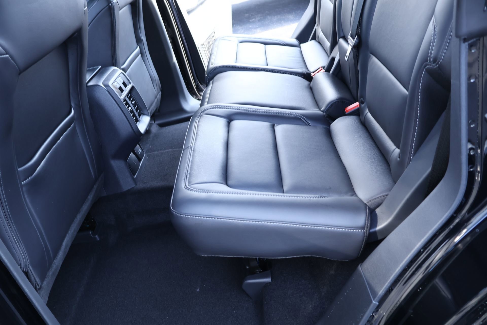 New 2026 Ford Bronco Outer Banks AWD/4WD image 15