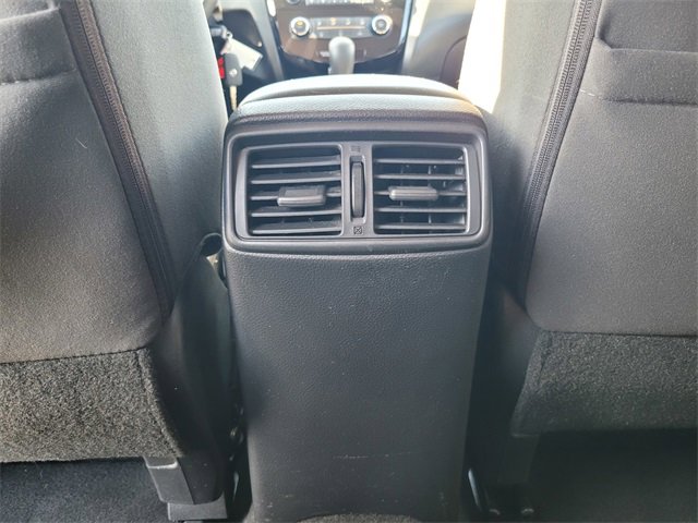 Used 2016 Nissan Rogue S image 17