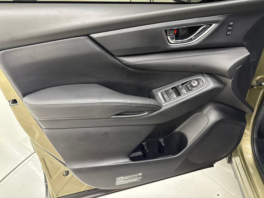 Used 2024 Subaru Ascent Limited AWD/4WD image 12