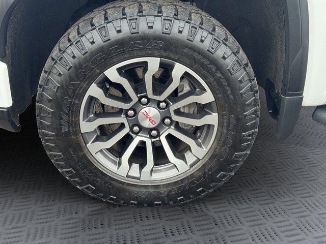 Used 2022 GMC Sierra 1500 AT4 w/ AT4 Premium Package image 30