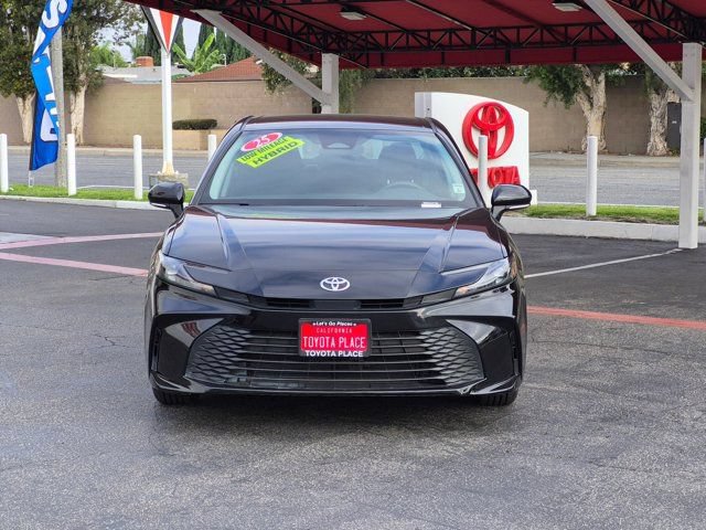 Used 2025 Toyota Camry LE FWD image 2