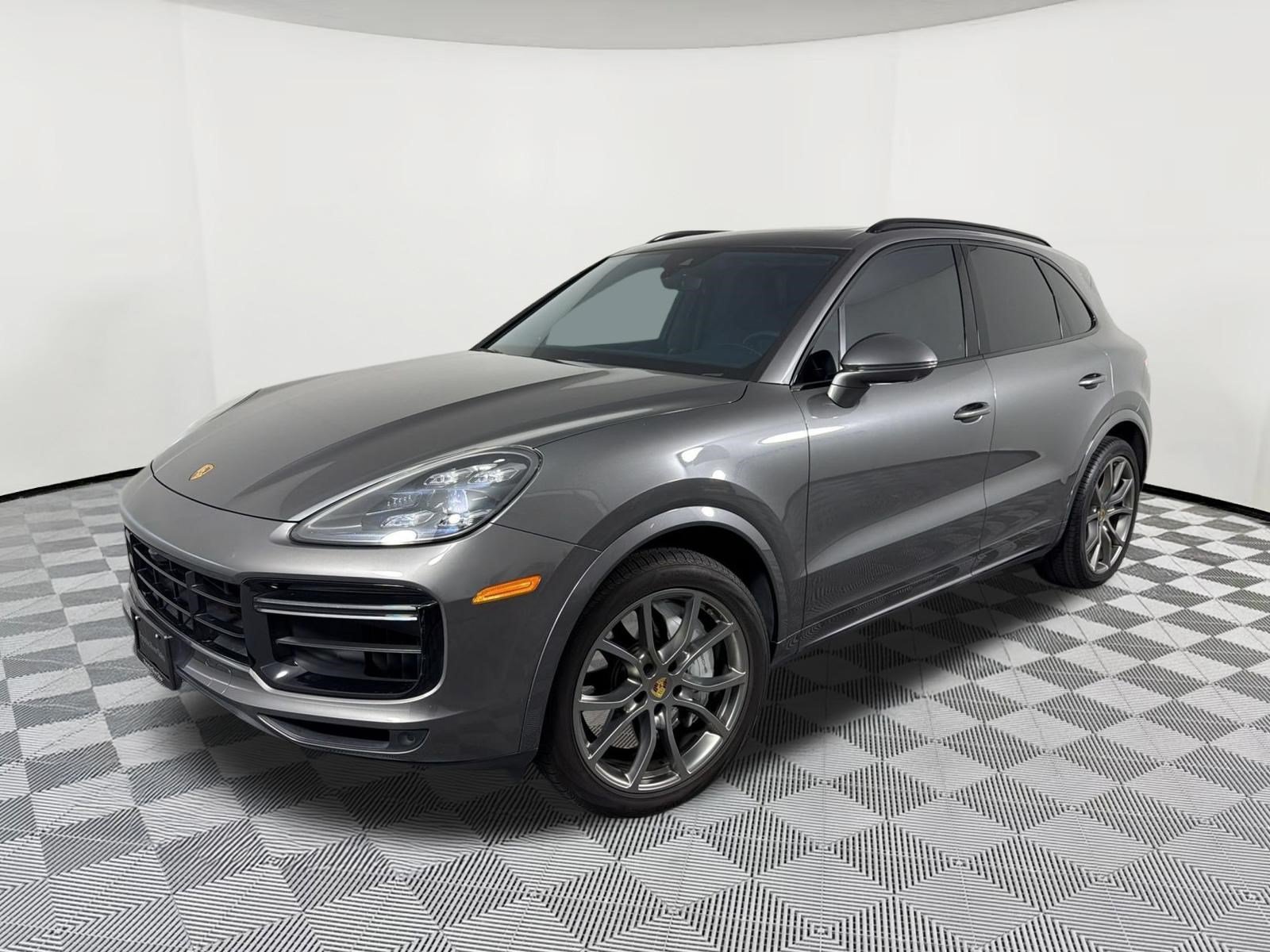Certified 2020 Porsche Cayenne Turbo AWD/4WD image 1