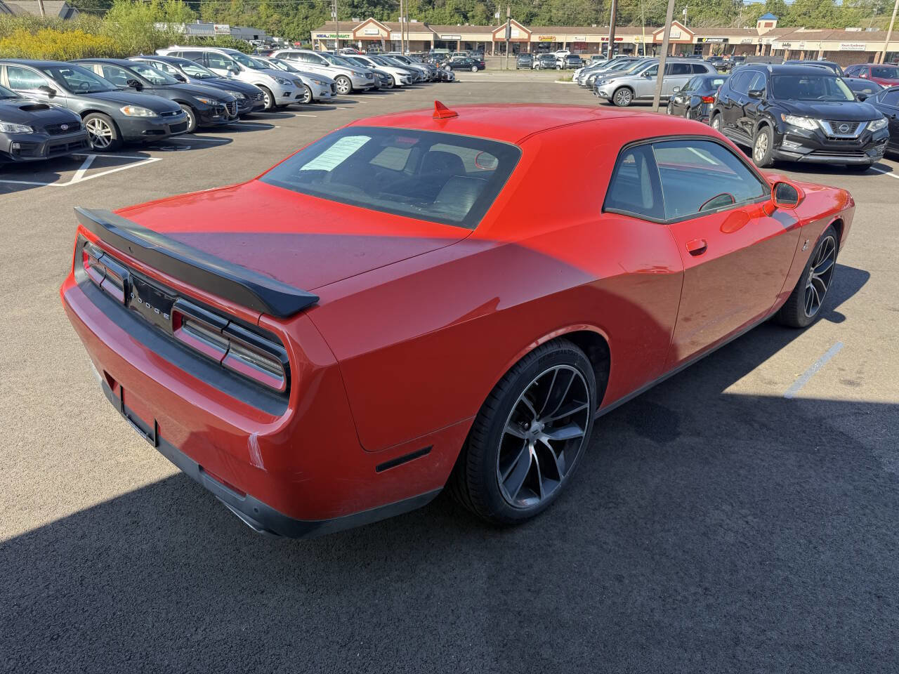 Used 2017 Dodge Challenger R/T Scat Pack w/ Leather Interior Group image 6