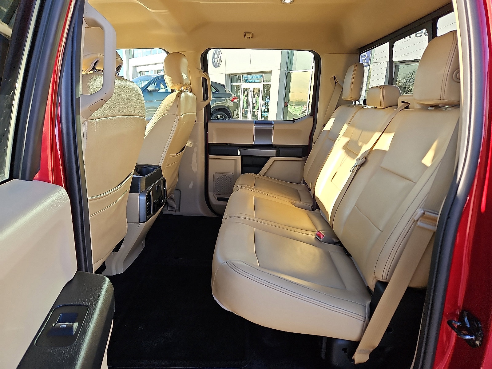 Used 2017 Ford F150 XLT w/ Equipment Group 302A Luxury image 9