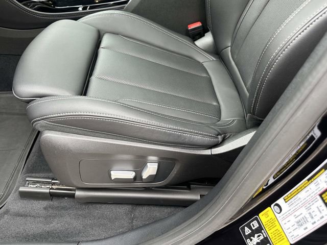 Used 2024 BMW X4 M40i AWD/4WD image 25