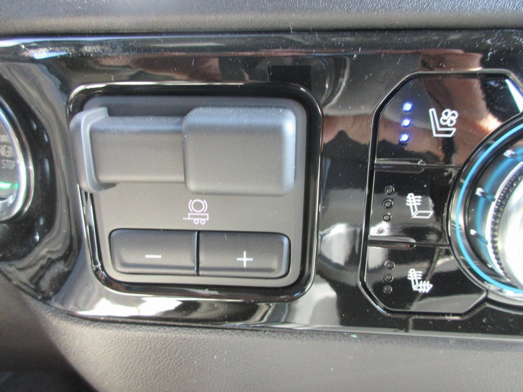 New 2026 GMC Sierra 3500 SLT w/ SLT Premium Package image 20