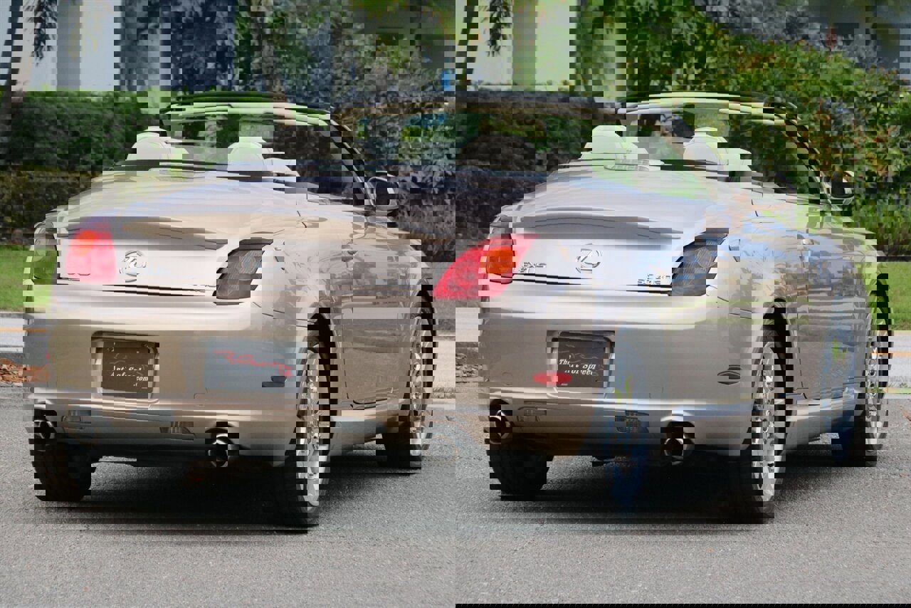 Used 2004 Lexus SC 430 Convertible image 12